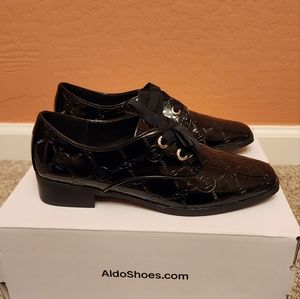 NWOT Agwenna Oxford Aldo Shoes